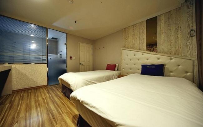 Central Hotel Changwon Exterior photo