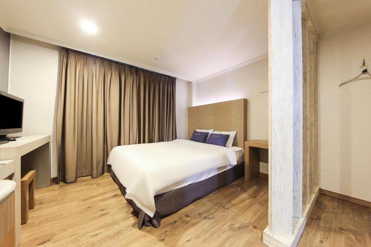 Central Hotel Changwon Exterior photo