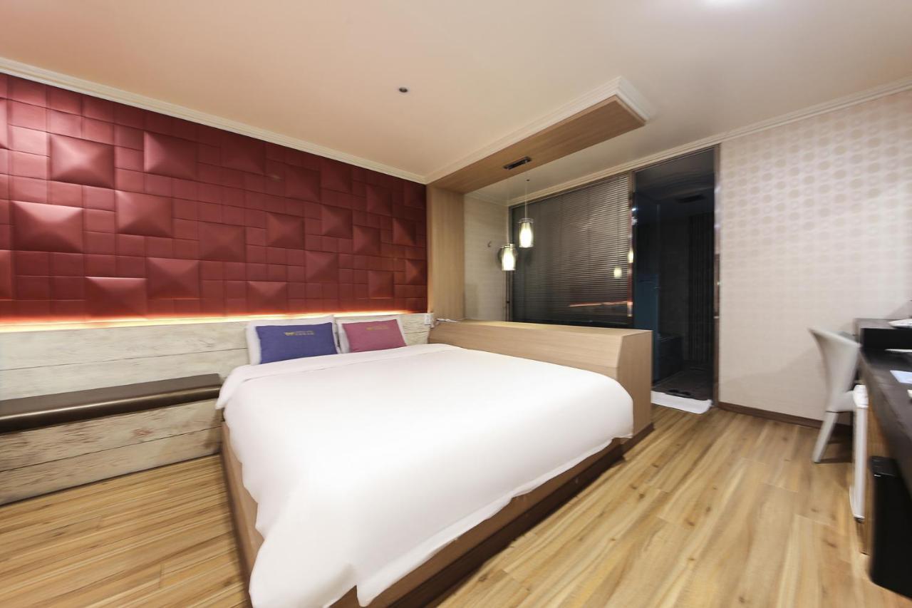 Central Hotel Changwon Exterior photo