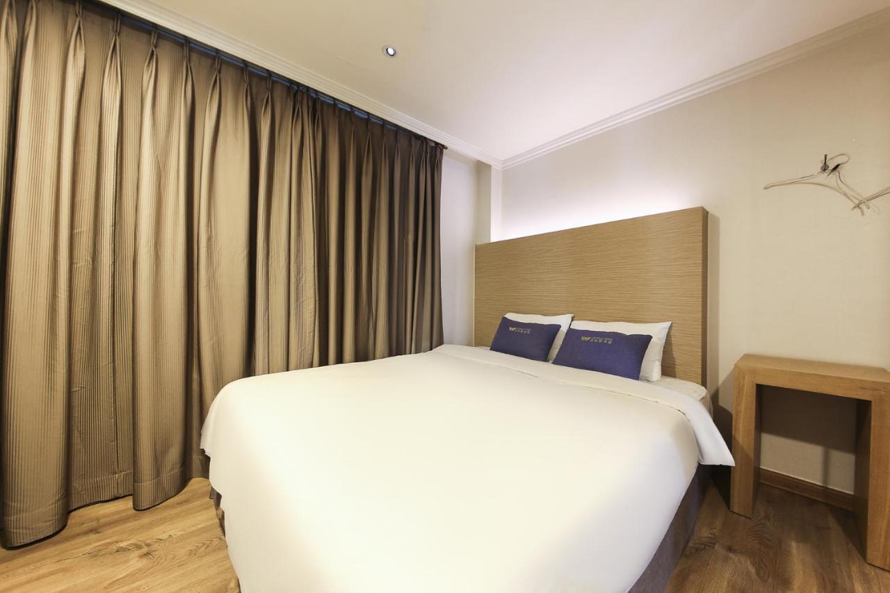 Central Hotel Changwon Exterior photo