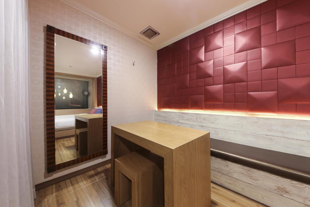 Central Hotel Changwon Exterior photo