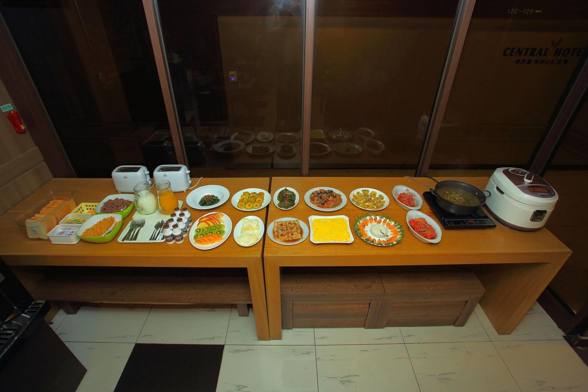 Central Hotel Changwon Exterior photo